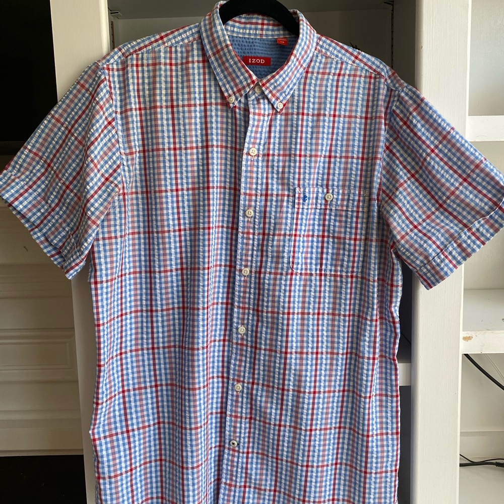 Izod plaid casual button-up shirt. Men’s size L